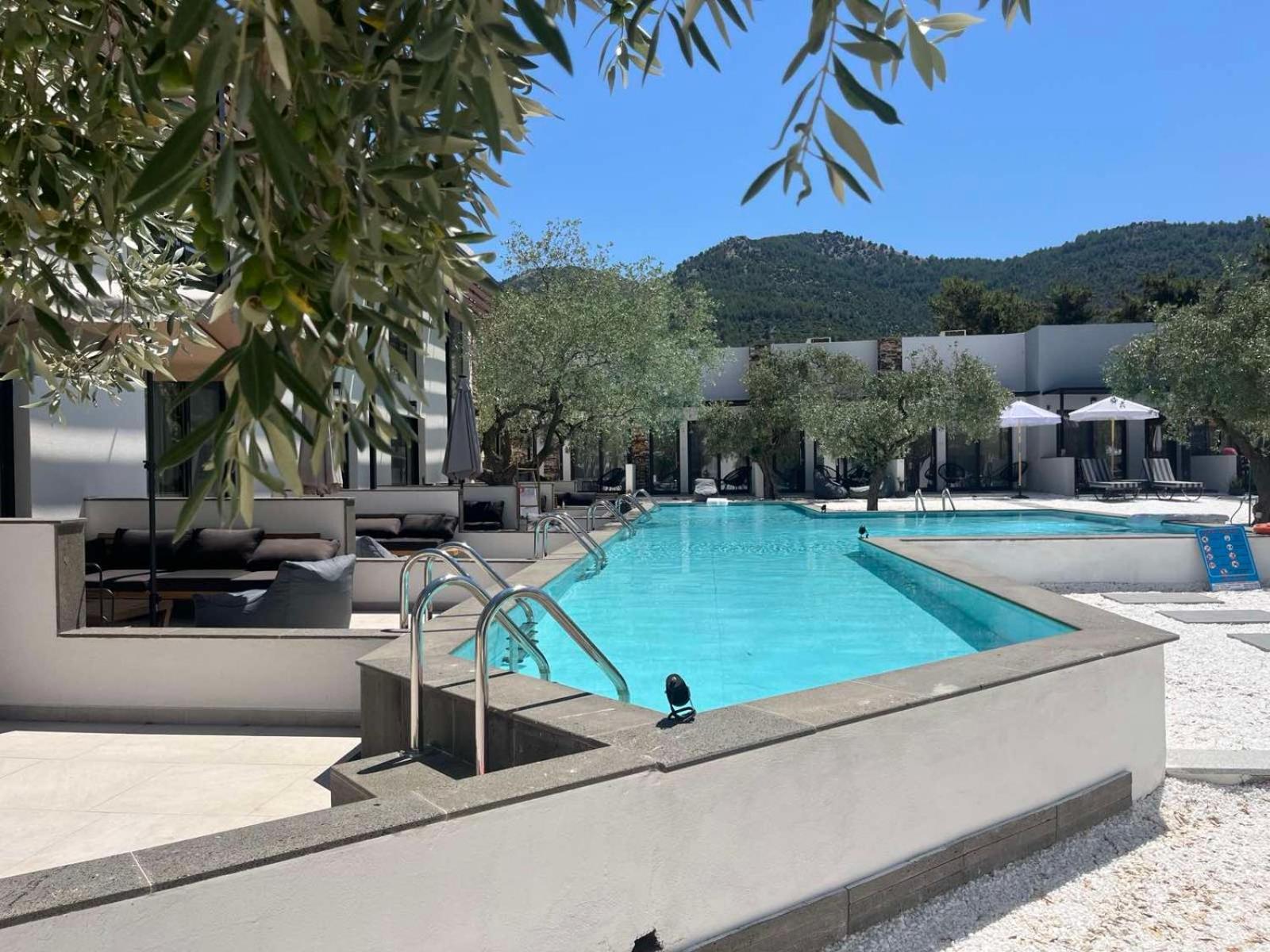 The Olive Hills Hotel Скала-Рахониу Екстериор снимка